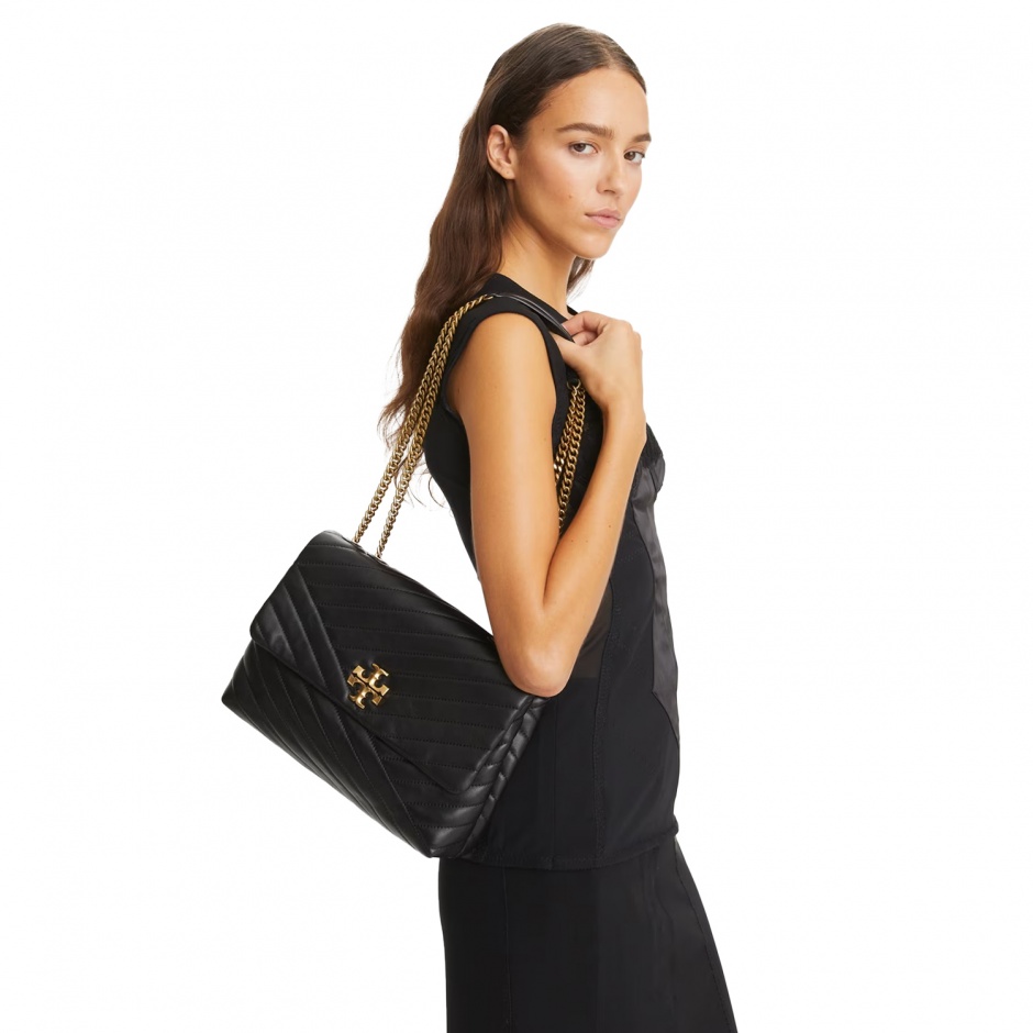TORY BURCH Дамска черна чанта KIRA CHEVRON - изглед 3 - Pepina TORY BURCH Дамска черна чанта KIRA CHEVRON - изглед 3