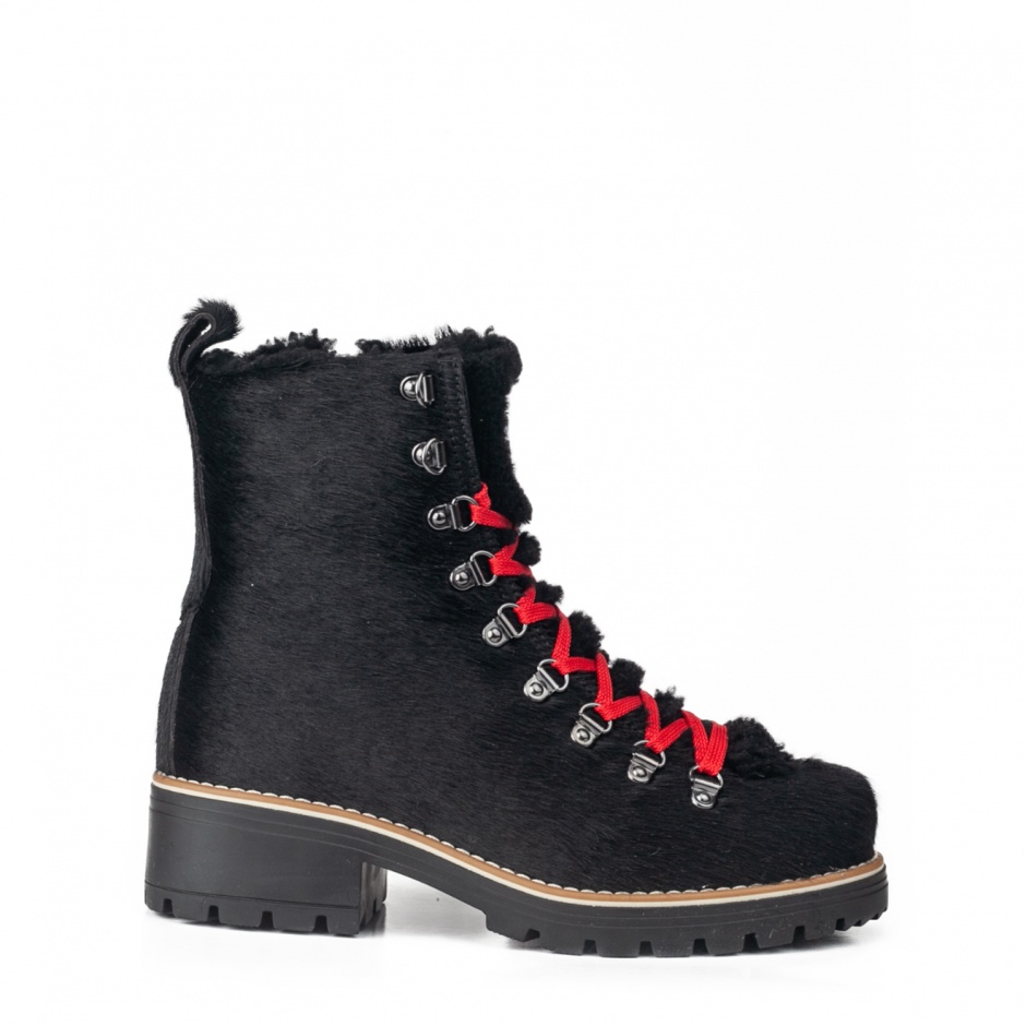 NEW ITALIA SHOES Дамски черни боти с косъм Brenda - изглед 1 - Pepina NEW ITALIA SHOES Дамски черни боти с косъм Brenda - изглед 1