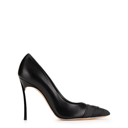Дамски черни обувки с ток 